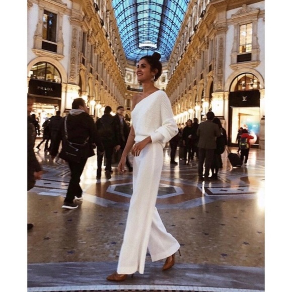 Zara blogger fav assymetric sweater - Picture 3 of 6